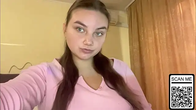 Snapshot of Dreamyblushfairy chatting on October 2, 2025, 2:35 pm Dreamyblushfairy online show from October 2, 2025, 2:35 pm