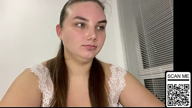 Snapshot of Dreamyblushfairy chatting on October 26, 2025, 8:04 pm Dreamyblushfairy online show from October 26, 2025, 8:04 pm