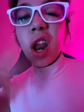 Snapshot of StarSex22 chatting on October 19, 2025, 6:14 am StarSex22 online show from October 19, 2025, 6:14 am