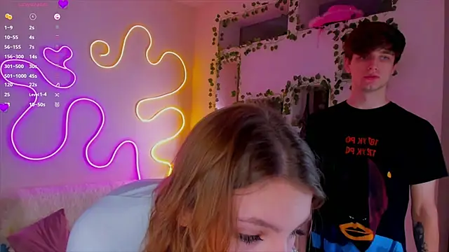 Snapshot of RobertAndLinela chatting on December 24, 2024, 7:33 pm RobertAndLinela online show from December 24, 2024, 7:33 pm