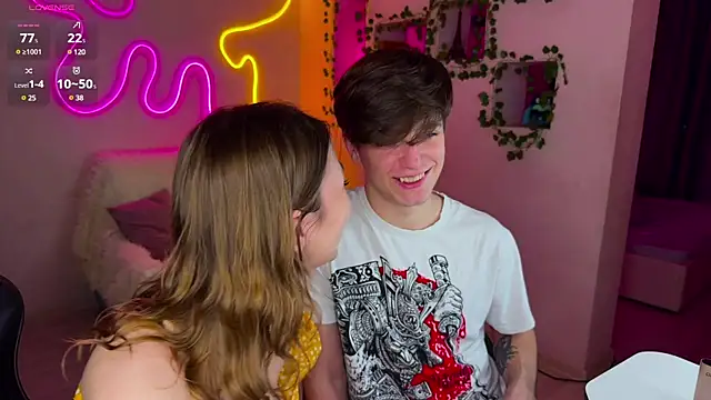 Snapshot of RobertAndLinela chatting on February 21, 2025, 10:59 pm RobertAndLinela online show from February 21, 2025, 10:59 pm