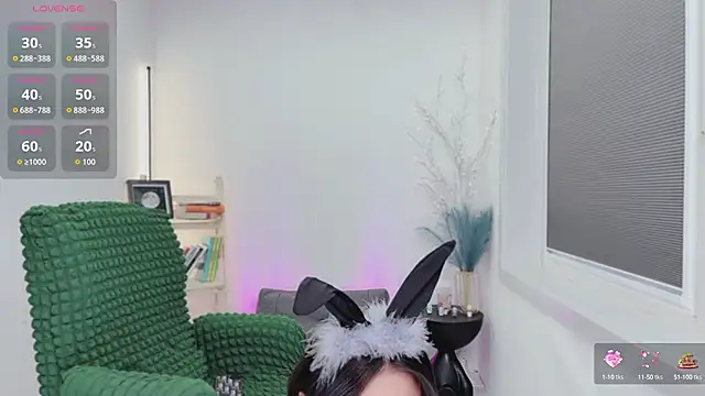 Snapshot of Natasha2025 chatting on September 18, 2025, 2:08 pm Natasha2025 online show from September 18, 2025, 2:08 pm