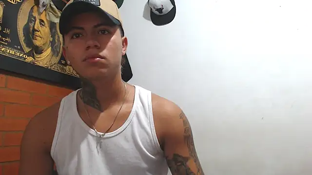 Snapshot of Thiago_x_Sahara chatting on December 29, 2024, 10:56 am Thiago x Sahara online show from December 29, 2024, 10:56 am