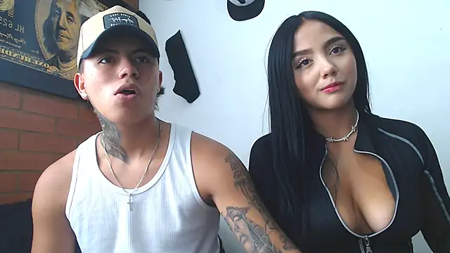 Snapshot of Thiago_x_Sahara chatting on December 29, 2024, 5:33 pm Thiago x Sahara online show from December 29, 2024, 5:33 pm