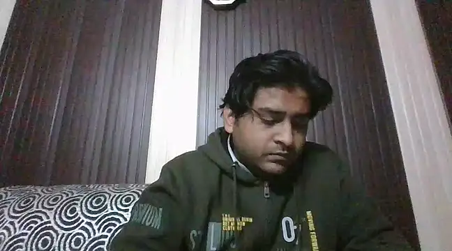 Snapshot of indihotguy chatting on February 10, 2025, 4:58 pm indihotguy online show from February 10, 2025, 4:58 pm