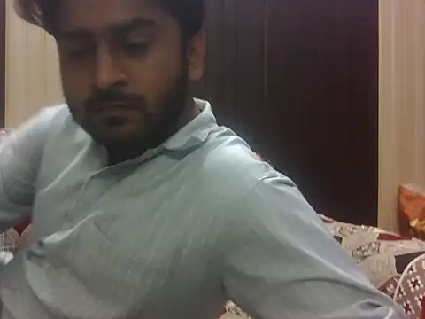 Snapshot of indihotguy chatting on October 28, 2025, 9:17 pm indihotguy online show from October 28, 2025, 9:17 pm