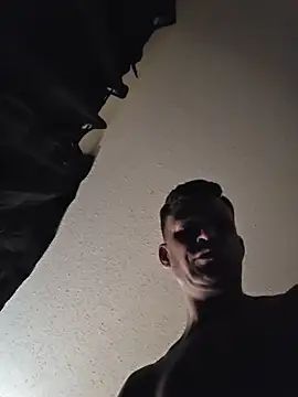 Snapshot of hotemberly_jake chatting on November 8, 2025, 9:24 pm hotemberly jake online show from November 8, 2025, 9:24 pm