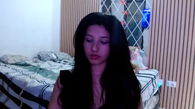 Snapshot of emmariders2 chatting on March 6, 2025, 2:51 pm emmariders2 online show from March 6, 2025, 2:51 pm