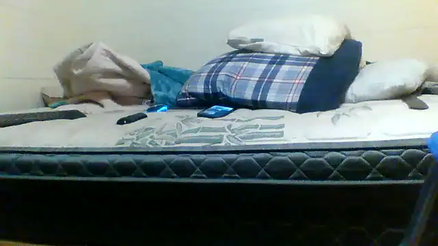 Snapshot of k1oudE chatting on February 11, 2025, 7:12 am k1oudE online show from February 11, 2025, 7:12 am
