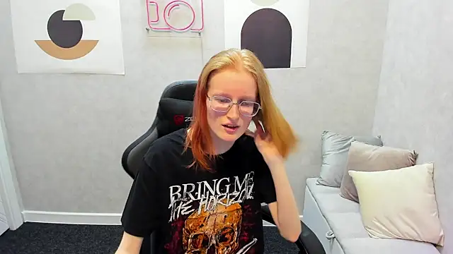 Snapshot of ElizabethHarpper chatting on January 8, 2025, 4:34 am ElizabethHarpper online show from January 8, 2025, 4:34 am