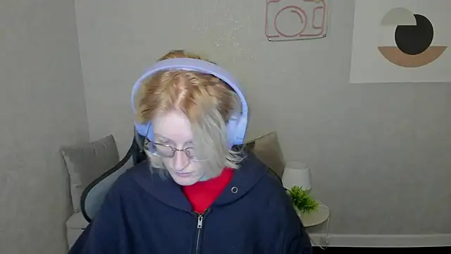 Snapshot of ElizabethHarpper chatting on September 12, 2025, 12:11 am ElizabethHarpper online show from September 12, 2025, 12:11 am