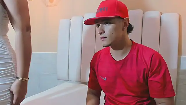 Snapshot of DAVID_VICTORIAA chatting on January 30, 2025, 12:27 pm DAVID VICTORIAA online show from January 30, 2025, 12:27 pm