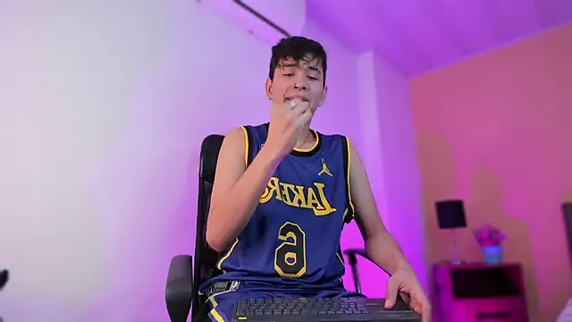 Brian-Ausslos online show from December 30, 2024, 9:16 am