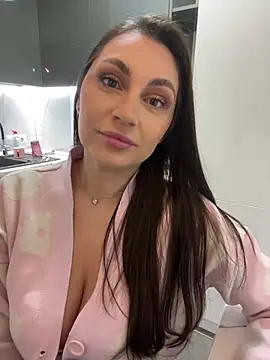 Snapshot of claraxjoyy chatting on January 10, 2025, 4:44 am claraxjoyy online show from January 10, 2025, 4:44 am