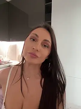 Snapshot of claraxjoyy chatting on January 10, 2025, 11:11 am claraxjoyy online show from January 10, 2025, 11:11 am