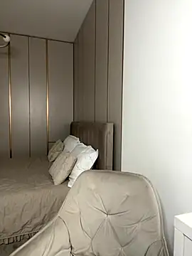 Snapshot of claraxjoyy chatting on October 10, 2025, 4:11 am claraxjoyy online show from October 10, 2025, 4:11 am