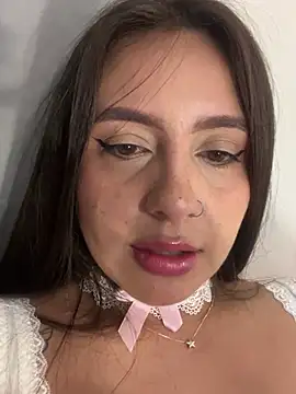 Snapshot of Gretta_Hot chatting on January 24, 2025, 4:27 am Gretta Hot online show from January 24, 2025, 4:27 am