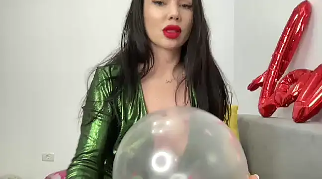 Snapshot of JasmineBlade chatting on February 10, 2025, 5:30 pm JasmineBlade online show from February 10, 2025, 5:30 pm