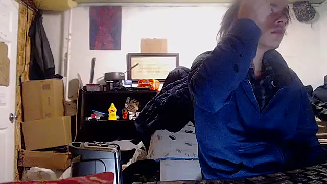 Snapshot of SadCatDaddy chatting on January 15, 2025, 10:35 pm SadCatDaddy online show from January 15, 2025, 10:35 pm