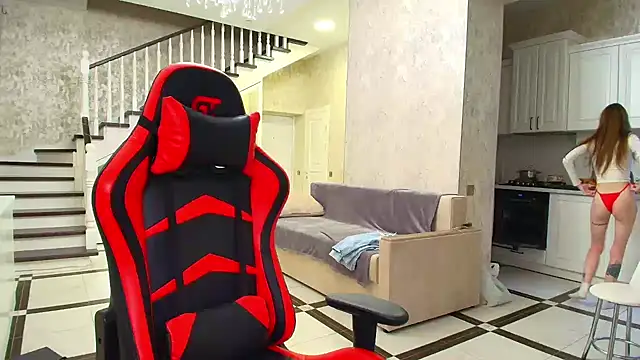 Snapshot of Evelyn_Mooree chatting on January 14, 2025, 3:32 am Evelyn Mooree online show from January 14, 2025, 3:32 am