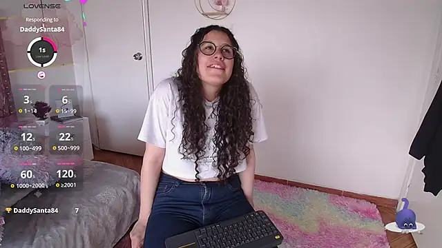 Snapshot of Charlotte__Miller chatting on January 31, 2025, 6:57 pm Charlotte Miller online show from January 31, 2025, 6:57 pm