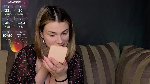 Snapshot of Eternal_Flame chatting on January 27, 2025, 9:33 pm Eternal Flame online show from January 27, 2025, 9:33 pm