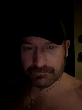 Snapshot of bluedragon0525 chatting on November 16, 2025, 1:33 am bluedragon0525 online show from November 16, 2025, 1:33 am