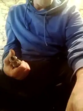 Snapshot of aigledauphin chatting on October 28, 2025, 1:25 pm aigledauphin online show from October 28, 2025, 1:25 pm