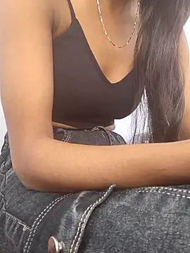 Snapshot of Barbie_183 chatting on February 18, 2025, 5:31 am Barbie 183 online show from February 18, 2025, 5:31 am