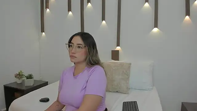 Snapshot of antonella_cutie_ chatting on January 17, 2025, 12:10 pm antonella cutie online show from January 17, 2025, 12:10 pm