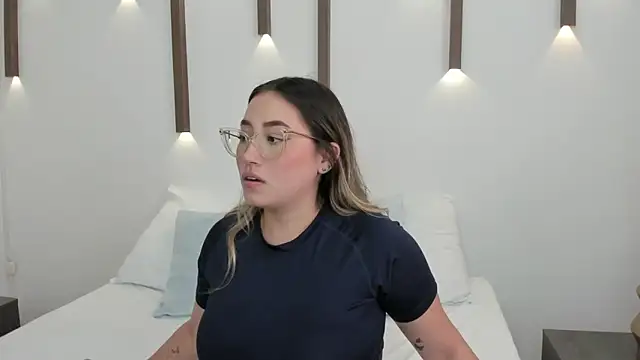 Snapshot of antonella_cutie_ chatting on January 20, 2025, 2:57 pm antonella cutie online show from January 20, 2025, 2:57 pm