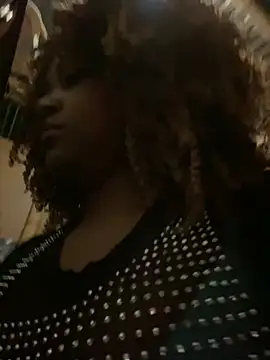 Snapshot of Aliana_Ross chatting on February 13, 2025, 12:21 pm Aliana Ross online show from February 13, 2025, 12:21 pm