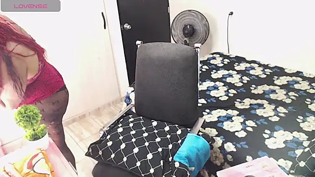 Snapshot of kimberly_bellu chatting on February 11, 2025, 11:44 pm kimberly bellu online show from February 11, 2025, 11:44 pm