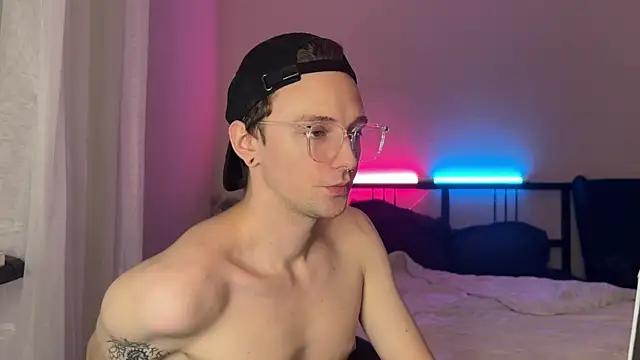 Snapshot of Calvin_Polanski chatting on January 20, 2025, 8:40 pm Calvin Polanski online show from January 20, 2025, 8:40 pm