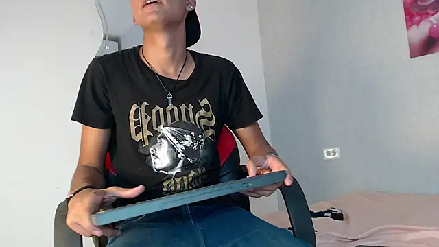 kyam adams online show from February 13, 2025, 7:21 pm