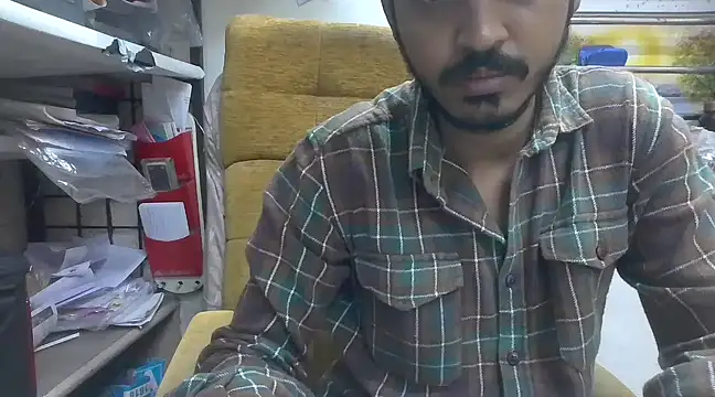 Snapshot of cute_modell chatting on February 13, 2025, 12:00 pm cute modell online show from February 13, 2025, 12:00 pm