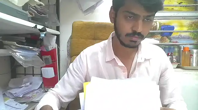 Snapshot of cute_modell chatting on February 14, 2025, 9:56 am cute modell online show from February 14, 2025, 9:56 am