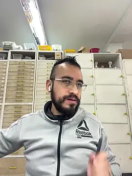 leonardohot1987 online show from January 17, 2025, 5:41 pm