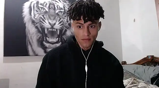 Snapshot of dany_hardy chatting on January 11, 2025, 12:18 pm dany hardy online show from January 11, 2025, 12:18 pm