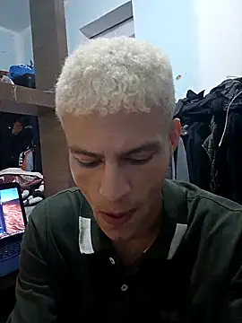 Snapshot of dany_hardy chatting on October 4, 2025, 6:11 am dany hardy online show from October 4, 2025, 6:11 am