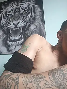 Snapshot of dany_hardy chatting on October 28, 2025, 7:38 pm dany hardy online show from October 28, 2025, 7:38 pm