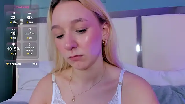 Snapshot of shatall_rouge chatting on February 25, 2025, 8:41 pm shatall rouge online show from February 25, 2025, 8:41 pm