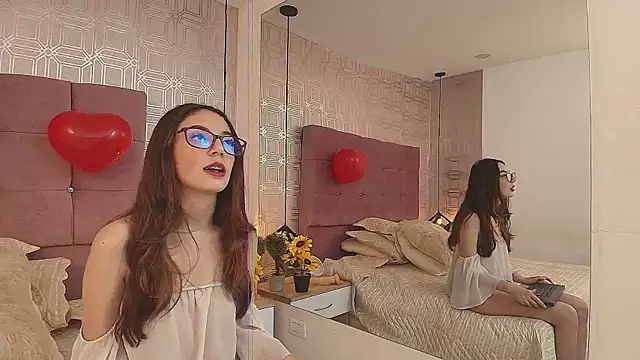 Snapshot of victoriapalmerfg chatting on February 18, 2025, 2:27 am victoriapalmerfg online show from February 18, 2025, 2:27 am