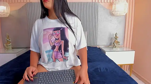 Snapshot of janna_lopez_ chatting on February 6, 2025, 10:15 am janna lopez  online show from February 6, 2025, 10:15 am