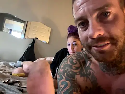 Snapshot of RootedStatus chatting on October 19, 2025, 7:36 pm RootedStatus online show from October 19, 2025, 7:36 pm