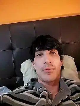 Snapshot of moutt99 chatting on January 18, 2025, 1:08 pm moutt99 online show from January 18, 2025, 1:08 pm