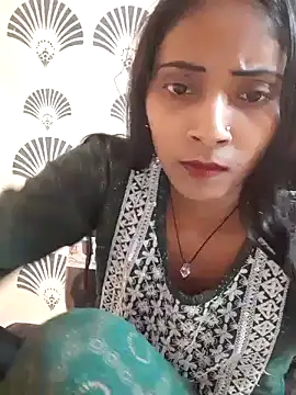 Snapshot of Divya-2007 chatting on February 21, 2025, 4:37 pm Divya-2007 online show from February 21, 2025, 4:37 pm