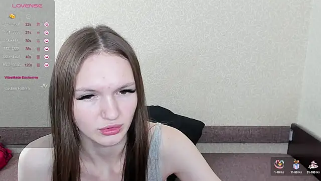 Snapshot of Browni_Kiss chatting on February 3, 2025, 4:31 pm Browni Kiss online show from February 3, 2025, 4:31 pm