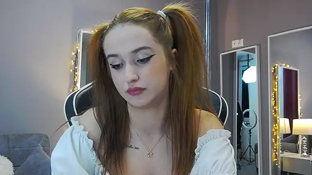 Snapshot of Eva_Lovvia_ chatting on January 21, 2025, 9:25 pm Eva Lovvia  online show from January 21, 2025, 9:25 pm