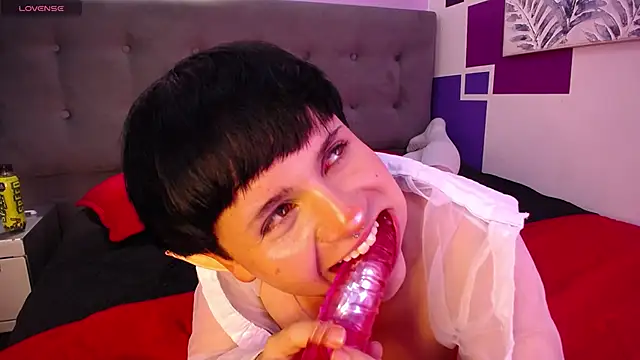 Snapshot of dalmonn_lennoxx chatting on February 4, 2025, 12:51 am dalmonn lennoxx online show from February 4, 2025, 12:51 am